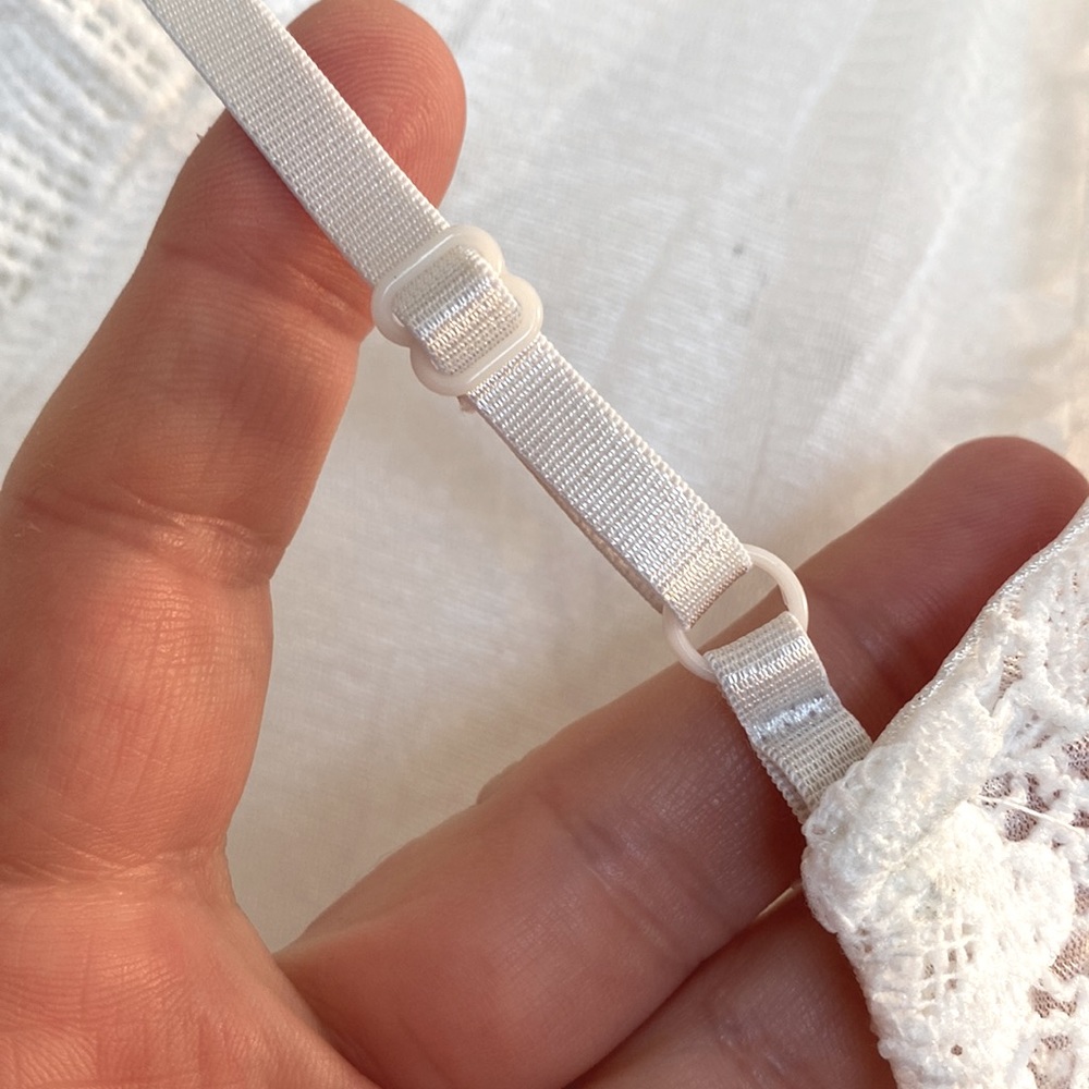 Floral Romper Pink & White Brand New Large - Picture 12 of 14